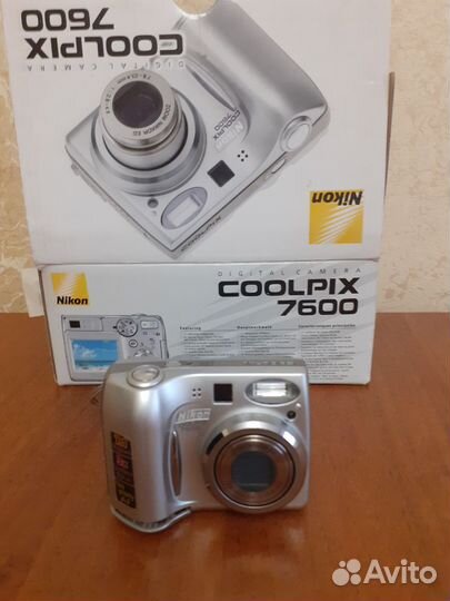 Цифровая фотокамера Nikon Coolpix 7600