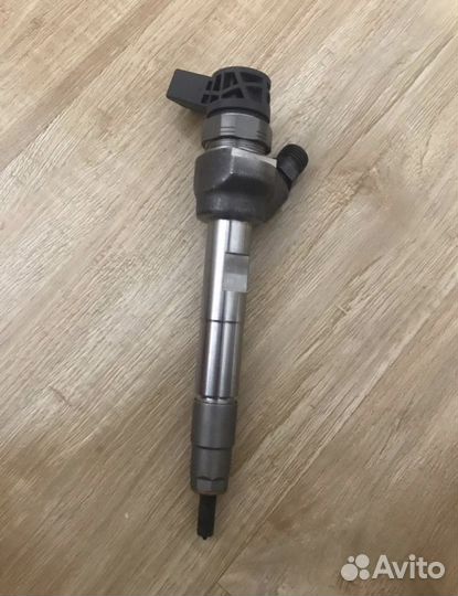 Топливная форсунка BMW