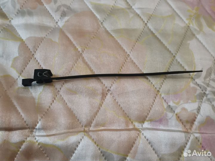 Стяжка кабельная, хомут