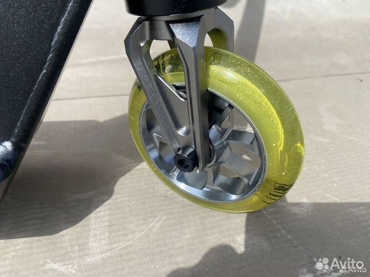 Самокат трюковой Ruff black