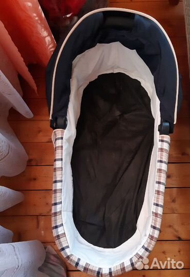 Коляска Teutonia Mistral P 2012 (2в 1)