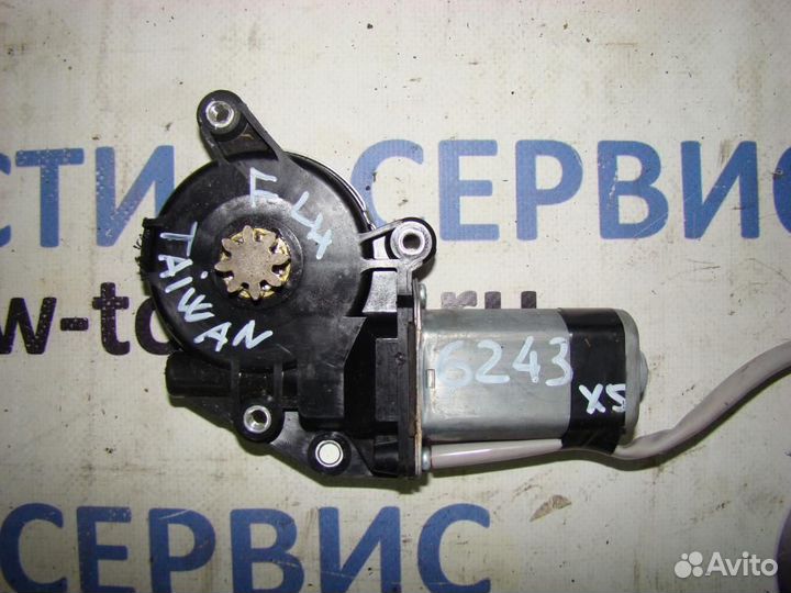 Мотор стеклоподьемника перед.левый дубль bmw e53 2