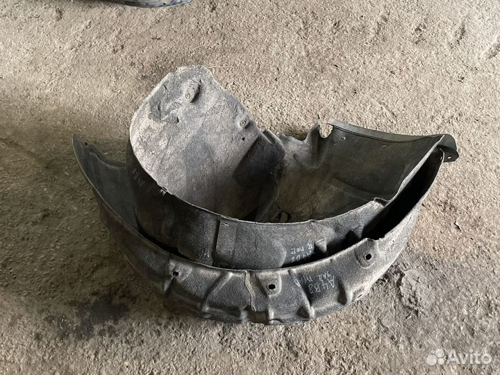 Подкрылки audi a4 b8 задний правый