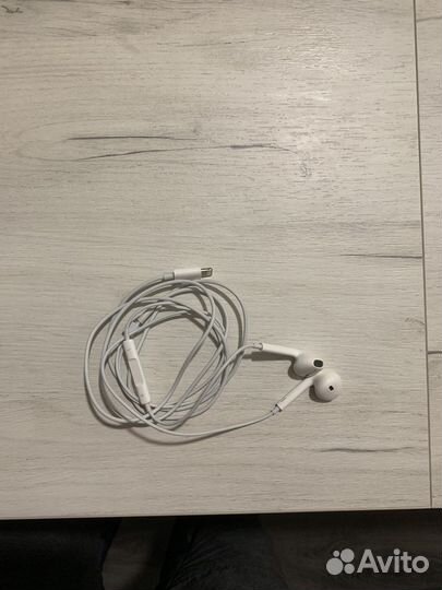 Наушники earpods