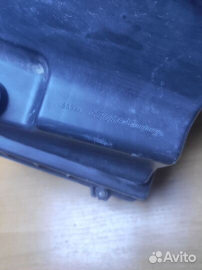 Корпус воздушного фильтра Ford Focus 2