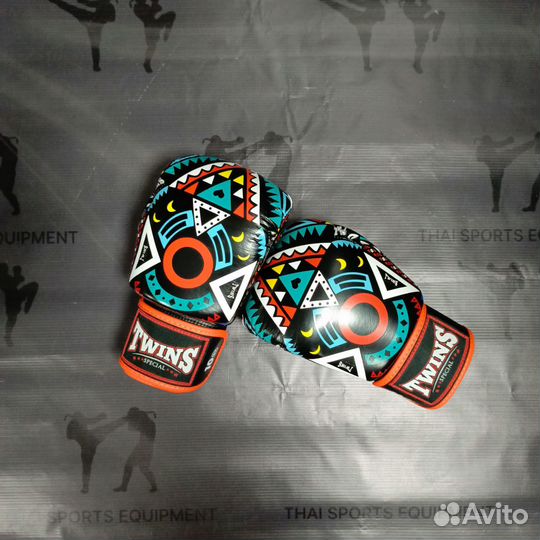Боксёрские перчатки Twins special