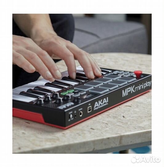 Синтезатор akai MPK Mini Play
