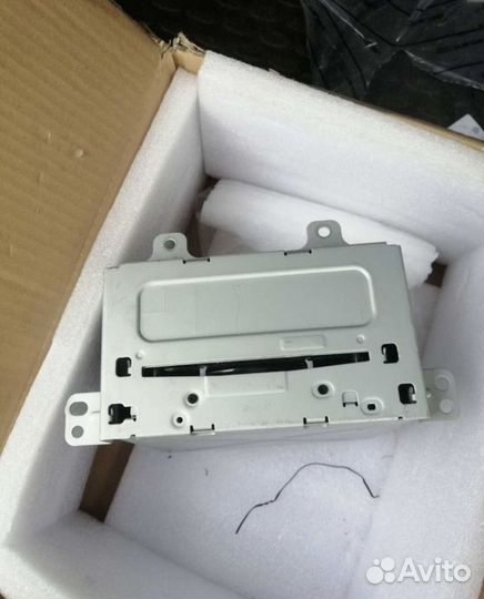 Штатное головоное устройство opel astra j