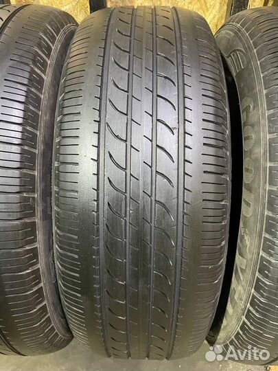 Goodyear EfficientGrip SUV 4x4 215/60 R17 96H