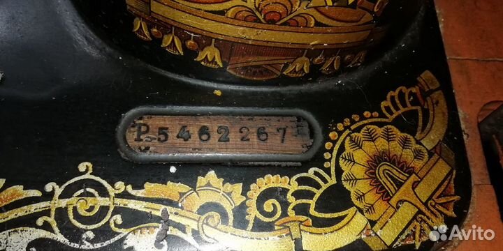 Старинная швейная машина П.Г.М.З. «госшвеймашина»