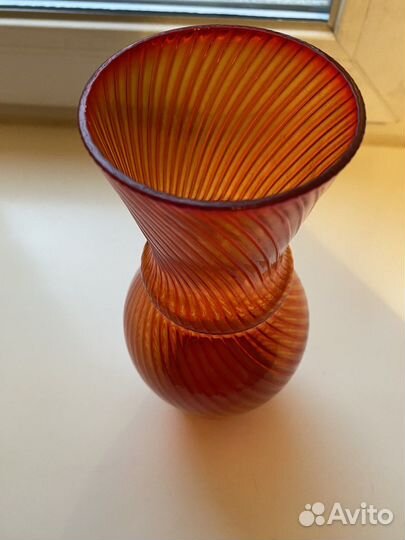 Ваза из красного стекла.ссср
