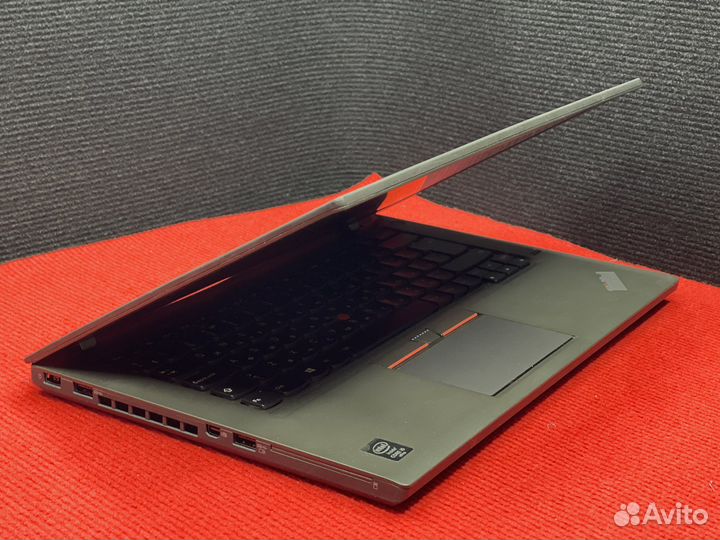Ноутбук Lenovo Thinkpad T450 (i5-5/8/128)