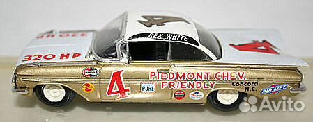 Nascar 1/43 авто Quartzo Racing Champions Revell