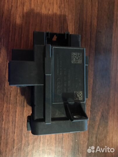 Выключатель зажигания и стартера