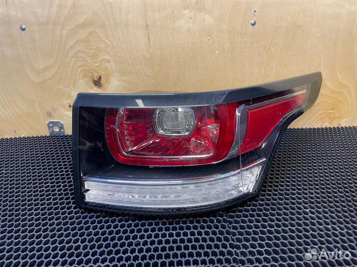 Правый фонарь Range Rover Sport
