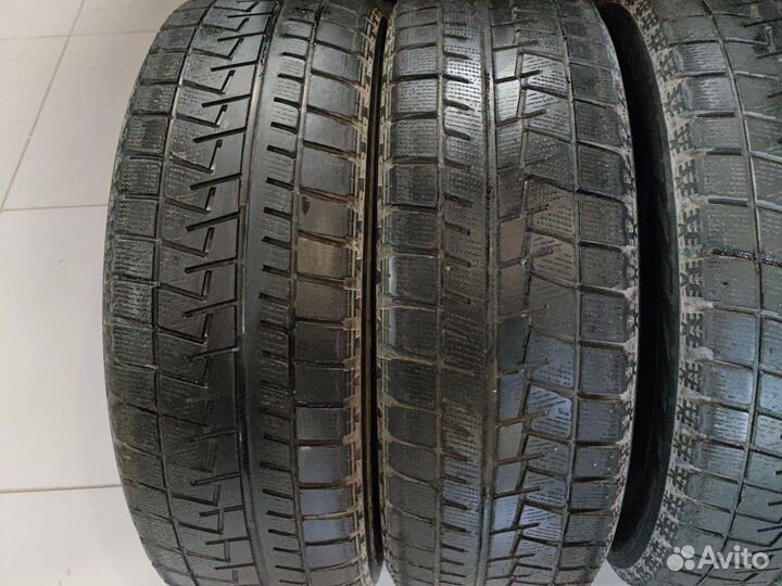 Bridgestone Blizzak Revo GZ 225/60 R17 99S