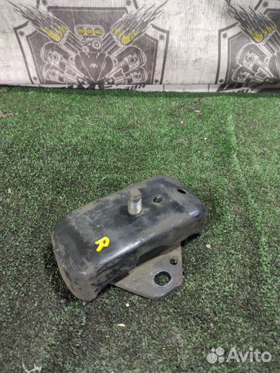 Подушка двигателя правая Toyota Land Cruiser Prado