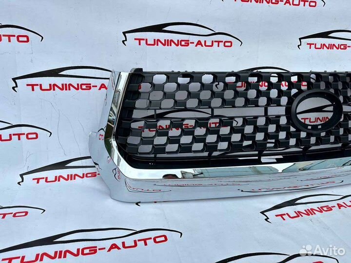 Решетка радиатора Toyota Tundra T1758