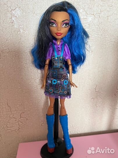 Кукла Монстер Хай робекка стим