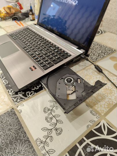 Ноутбук lenovo