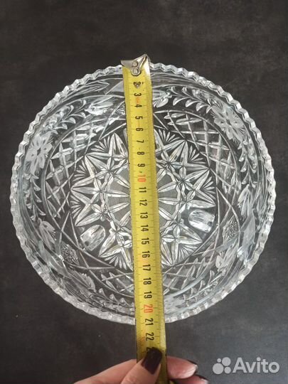 Салатник хрустальный на ножках