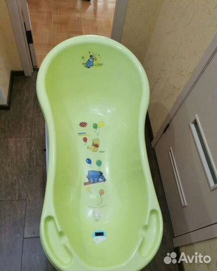 Детская ванночка для купания с подставкой