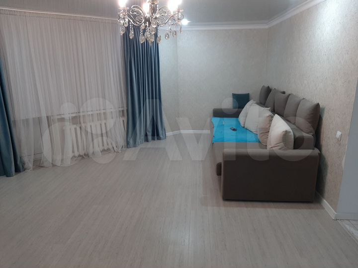 4-к. квартира, 87,7 м², 2/5 эт.