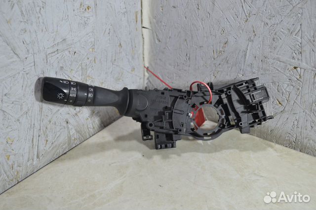 Переключатель поворотников Toyota Camry 50