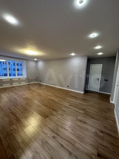 4-к. квартира, 106 м², 2/7 эт.