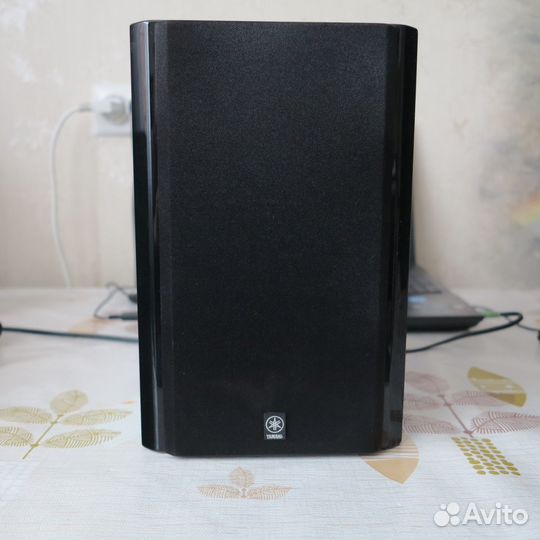 Акустические колонки Yamaha NX-E700
