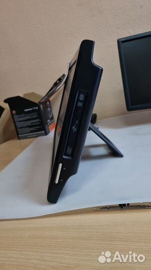Моноблок HP Compaq 100eu All-in-One PC