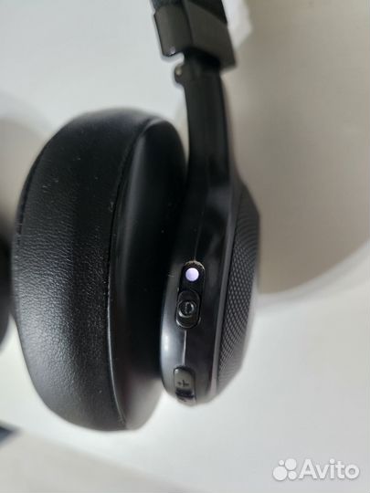 Беспроводные наушники jbl