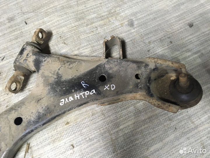 Рычаг передний правый Hyundai Elantra