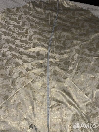 Скатерть круглая. Праздничная, с золотом (160 см)