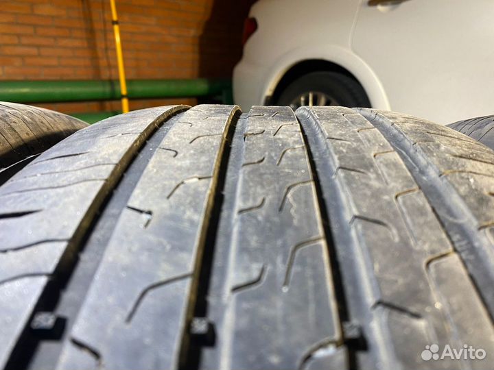 Continental EcoContact 6 225/60 R18 104V