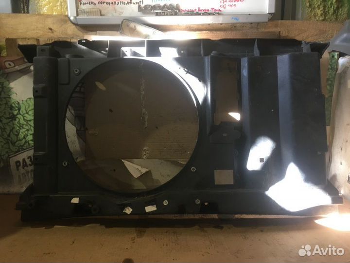 Диффузор вентилятора Peugeot 307