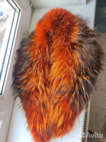 Меховой воротник енот