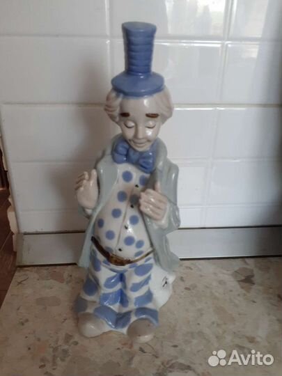 Статуэтка клоун