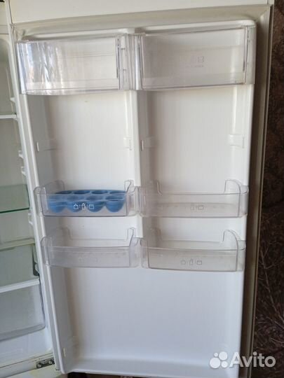 Холодильник LG