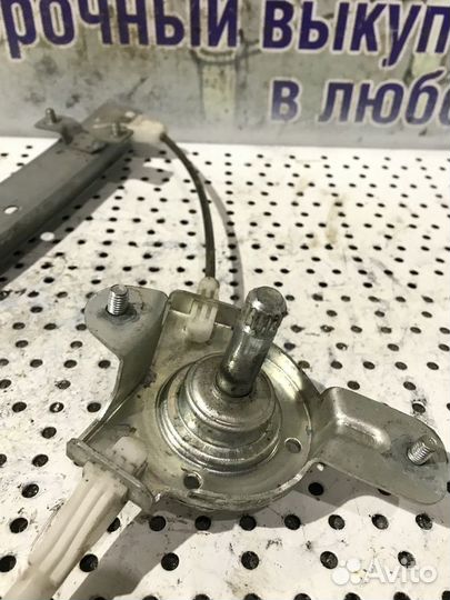 Стеклоподъемник задний левый Hyundai Solaris