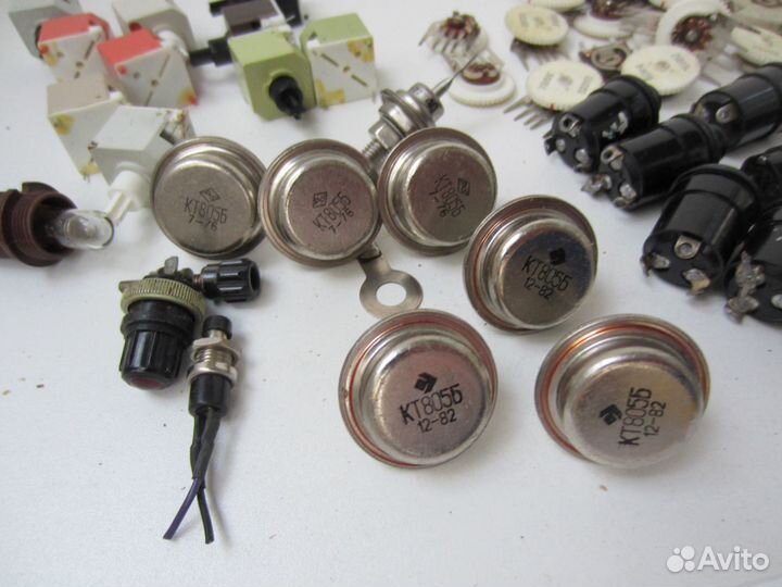 Радиодетали транзисторы переключатели Тумблеры