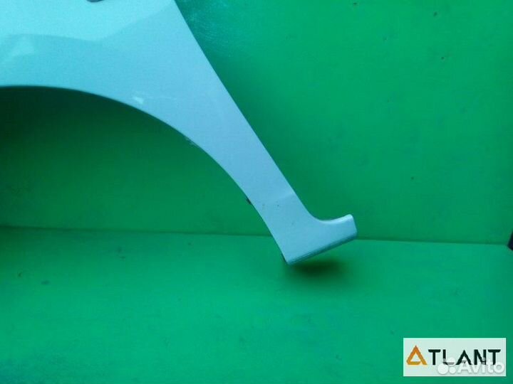 Крыло переднее левое honda insight