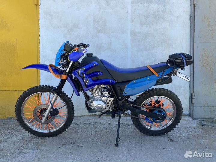 Мотоцикл Lifan LF200GY-5 (капсула времени)