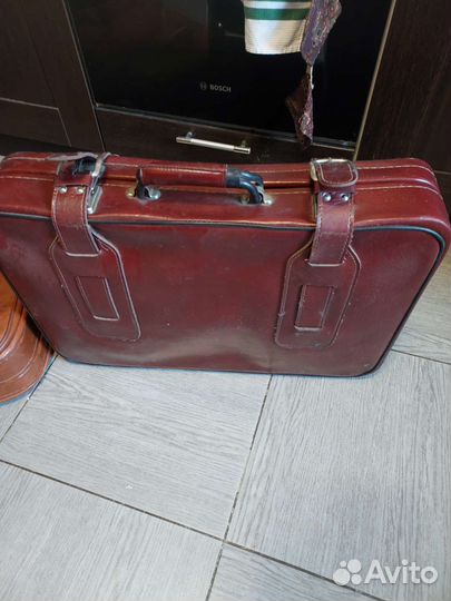 Чемоданы СССР кожаные