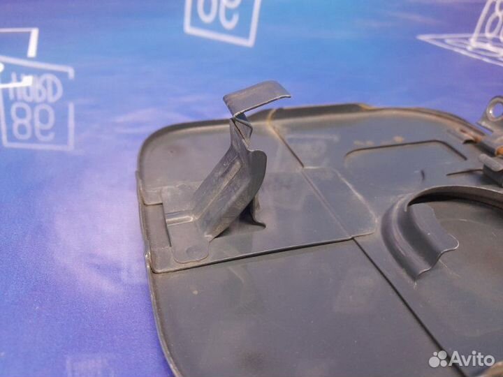 Лючок бензобака Suzuki Grand Vitara TD62V H25Y