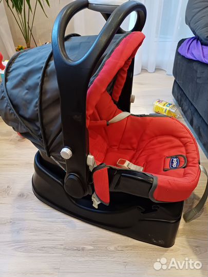 Автолюлька chicco с базой