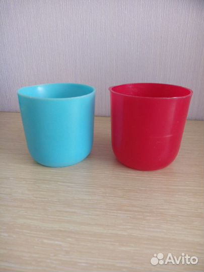 Яркие многоразовые стаканчики