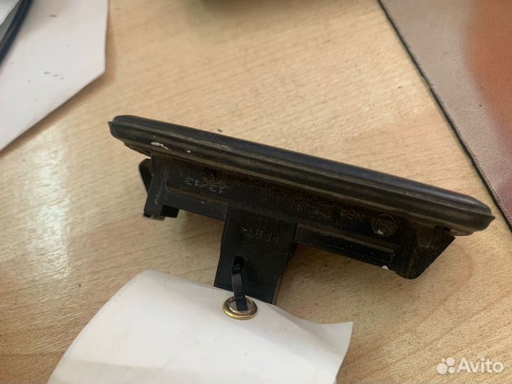 Кнопка открывания багажника skoda fabia (2007) /Ye