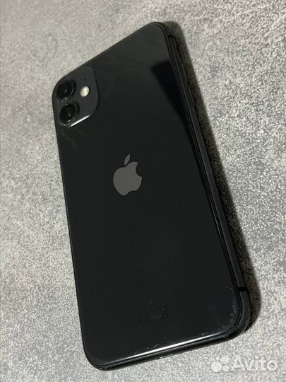 iPhone 11, 64 ГБ