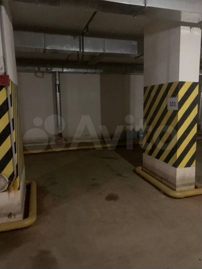 Машиноместо, 16 м²